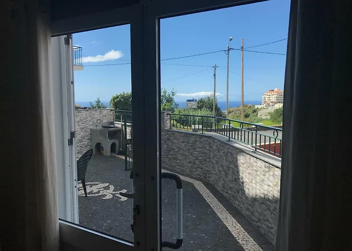 Atlantic Rose * Calheta (Madeira)